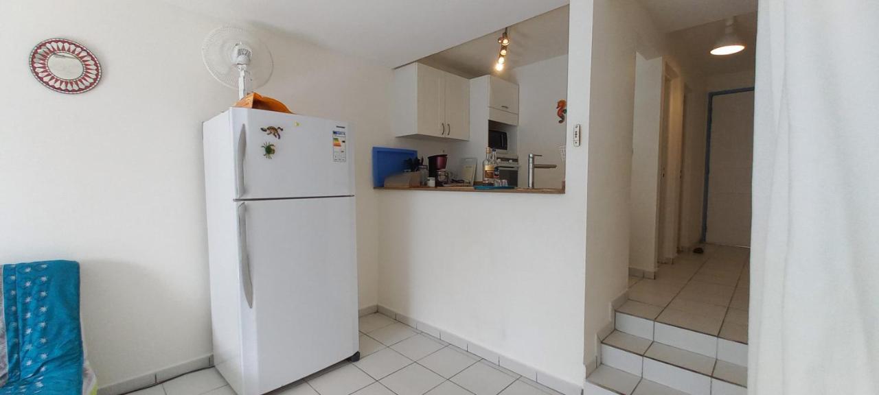 Vue Mer, Piscine, Appartement 4 Personnes Ле-Гозье Экстерьер фото